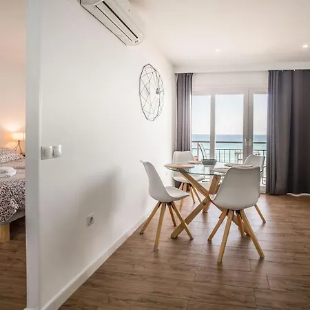 Beachfront Dreamin Fuengirola